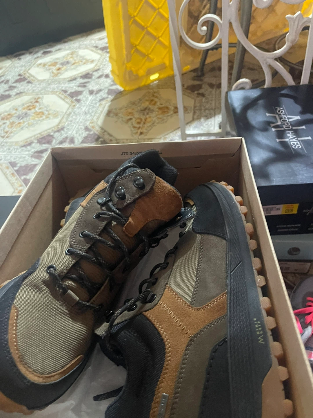 Men’s size 10 sneakers, shoes, and boots - photo 3