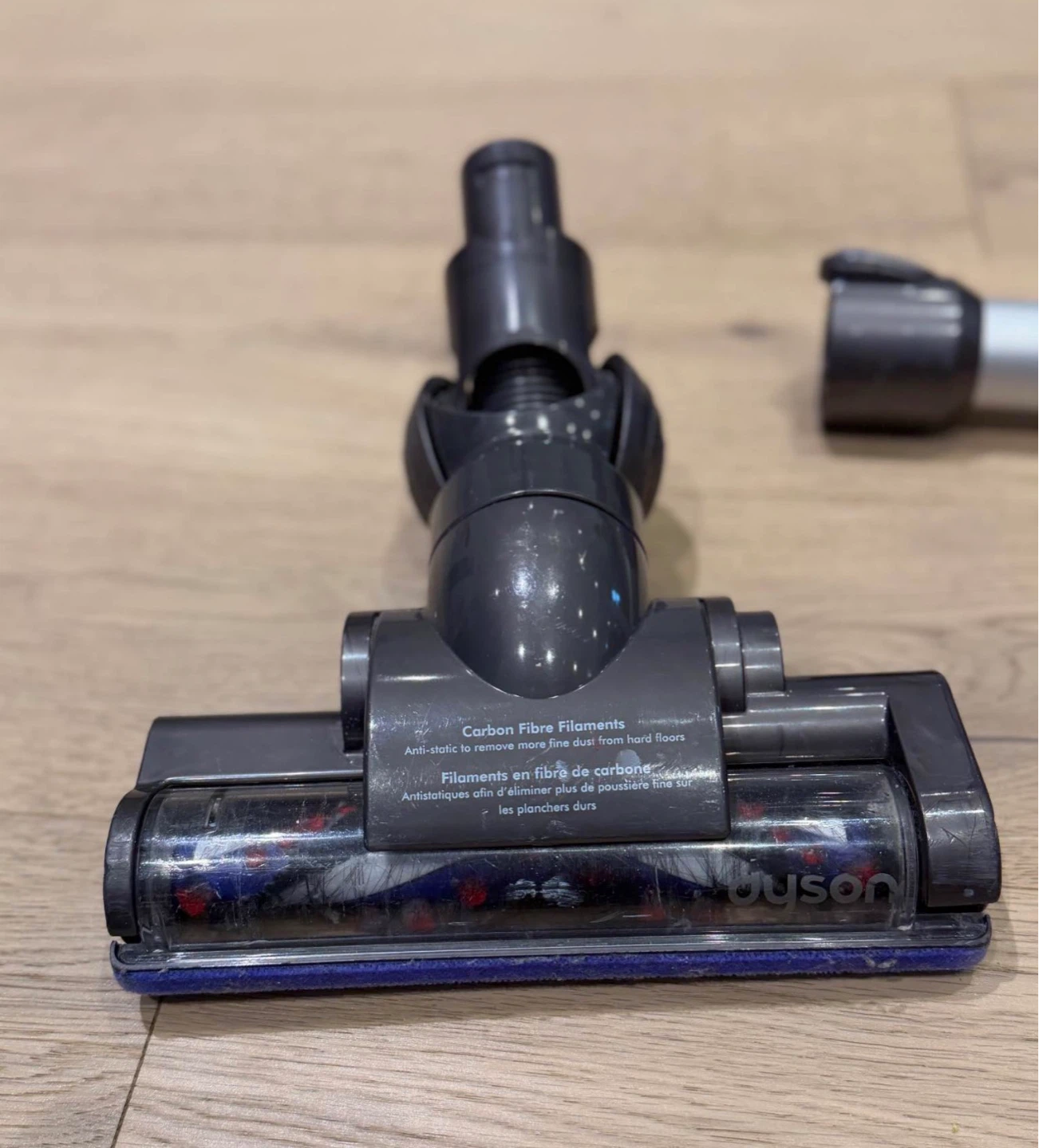 Dyson Vacuum Cleaner - photo 2