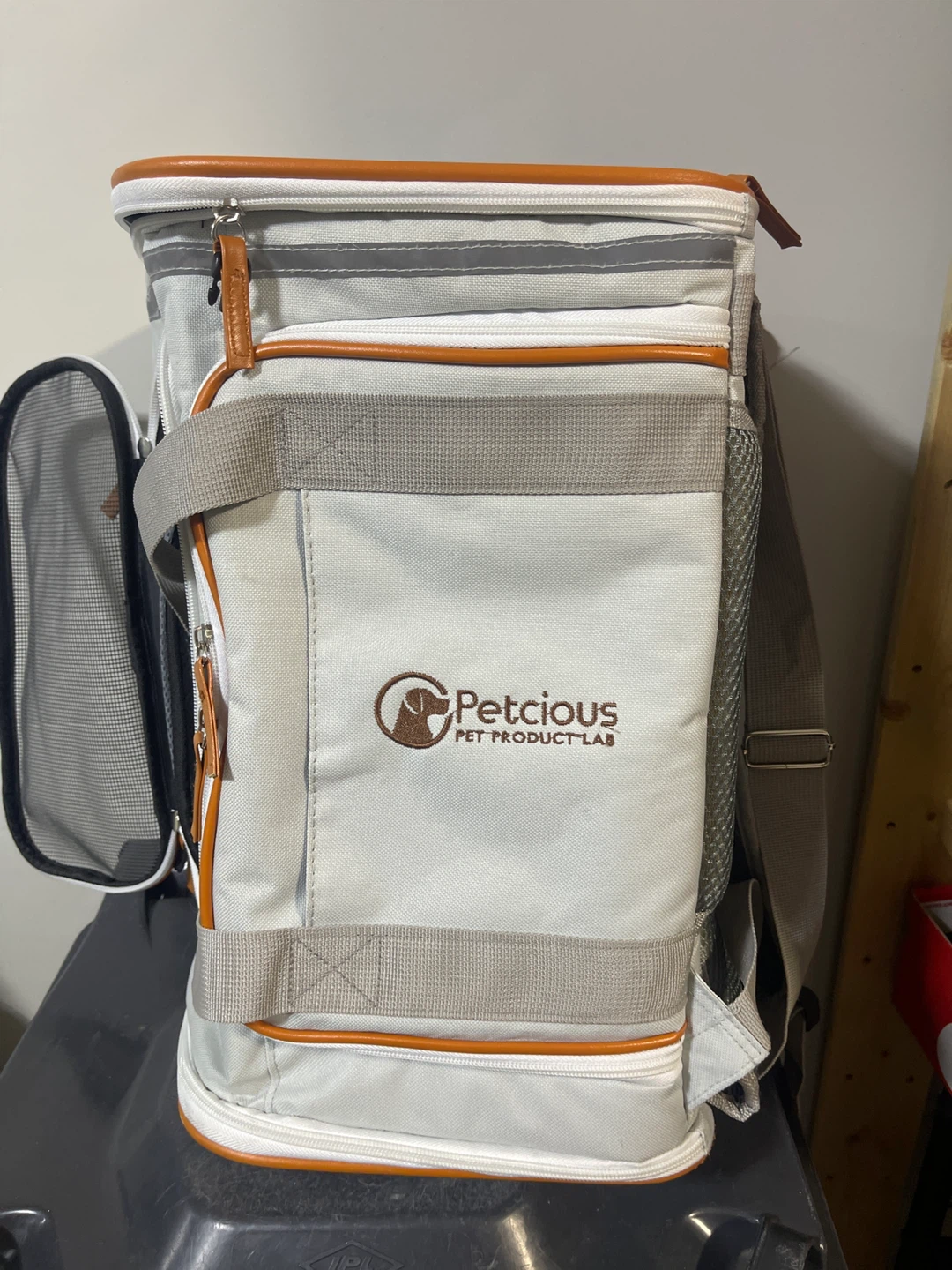 Petcious Pet Carrier Backpack