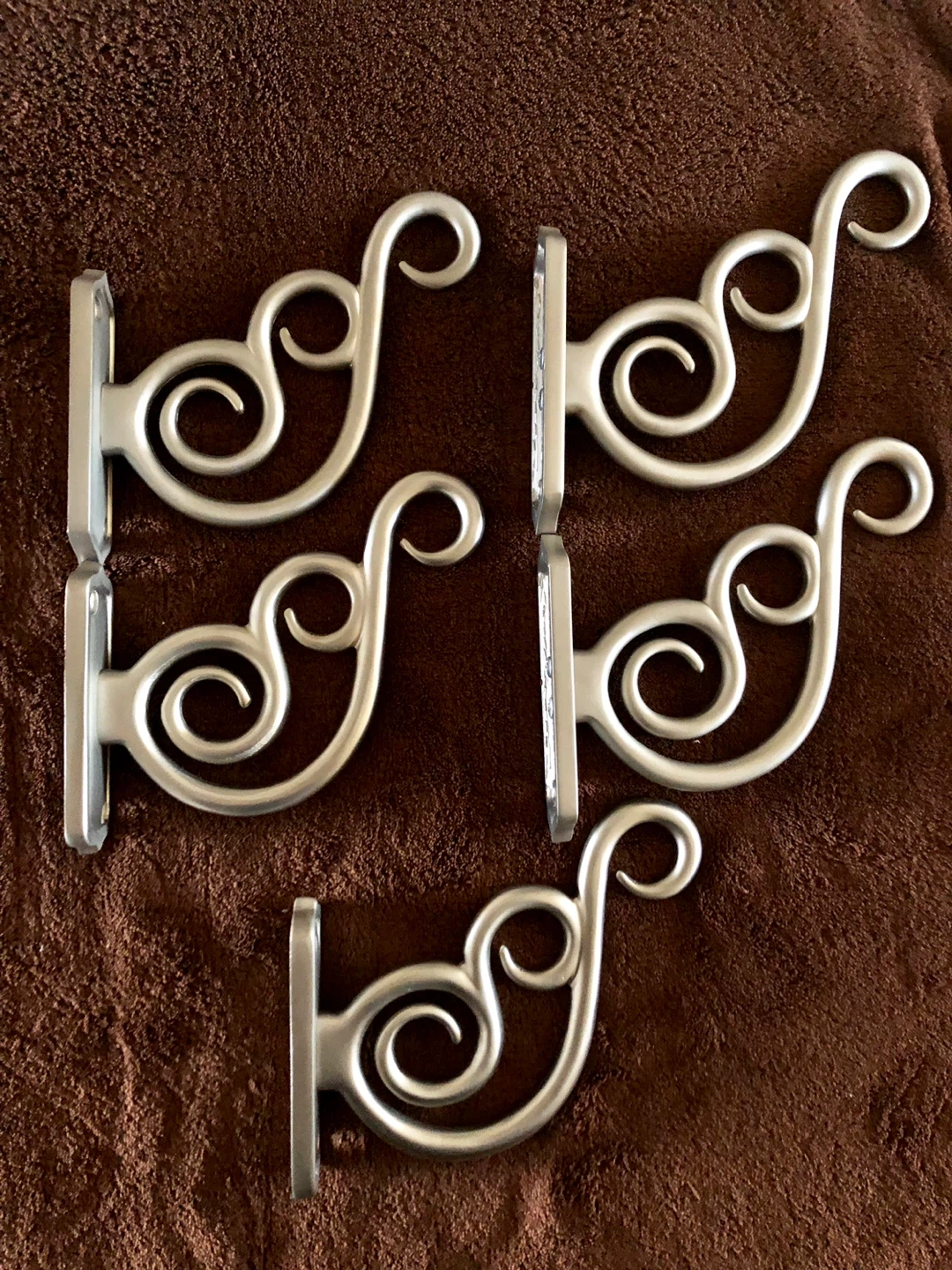 Pottery Barn Swirl Wall Hooks Set of 5