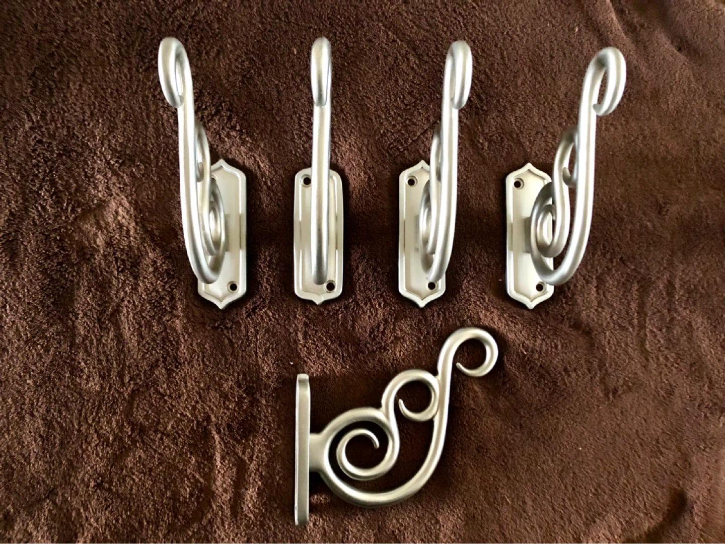 Pottery Barn Swirl Wall Hooks Set of 5 - photo 2