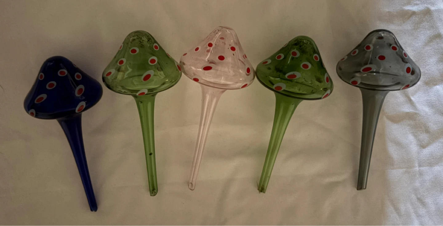 5 Mushroom Plant Watering Spikes - Glass Watering Globes - photo 2