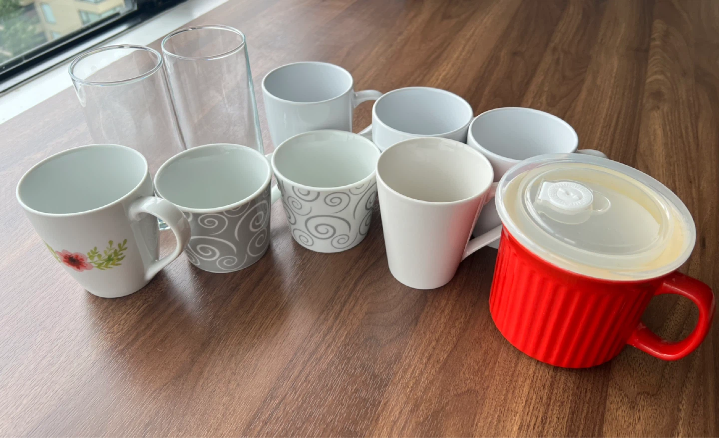 Mixed Mugs and Glasses Set