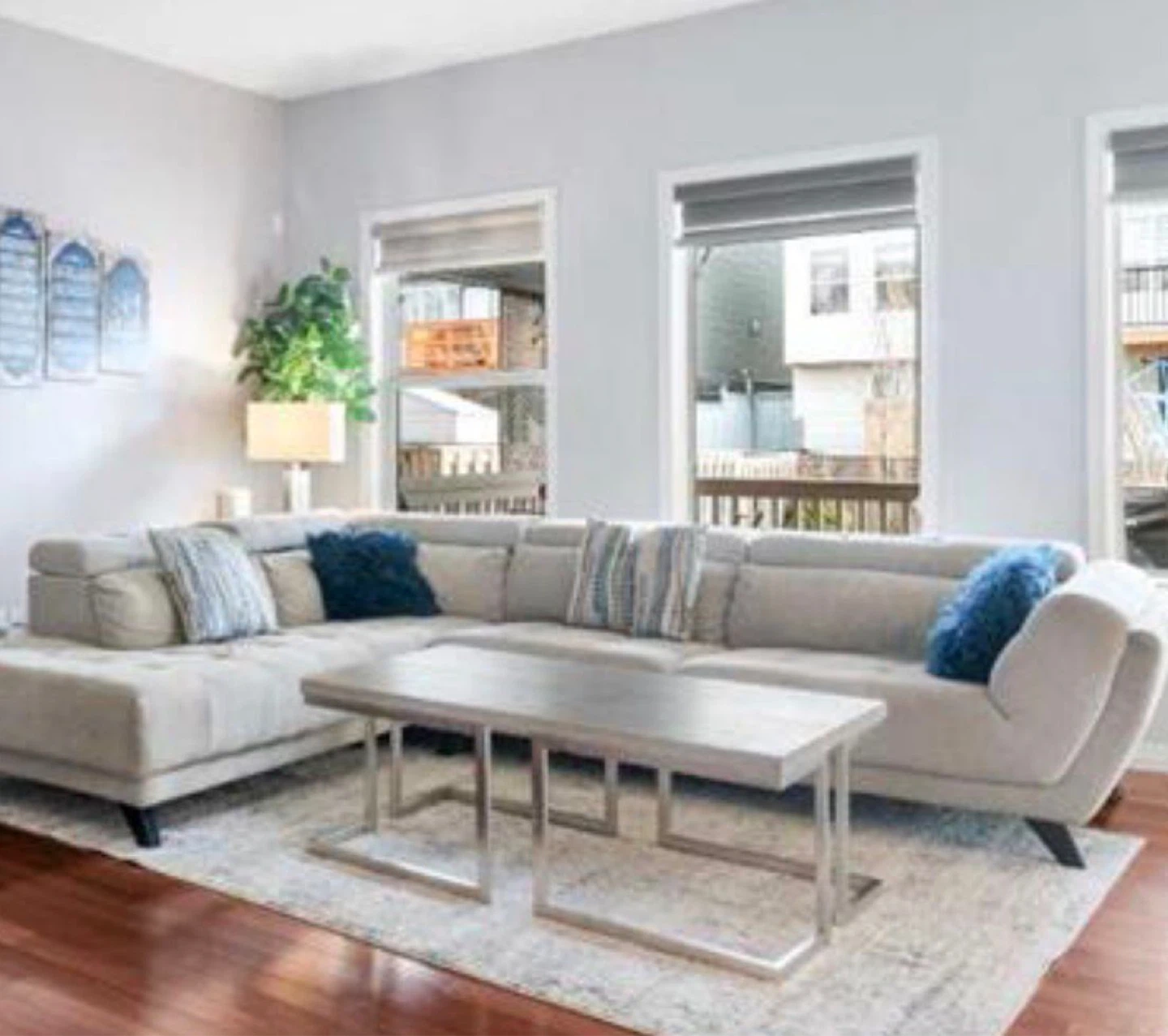 Sectional Sofa with Chaise