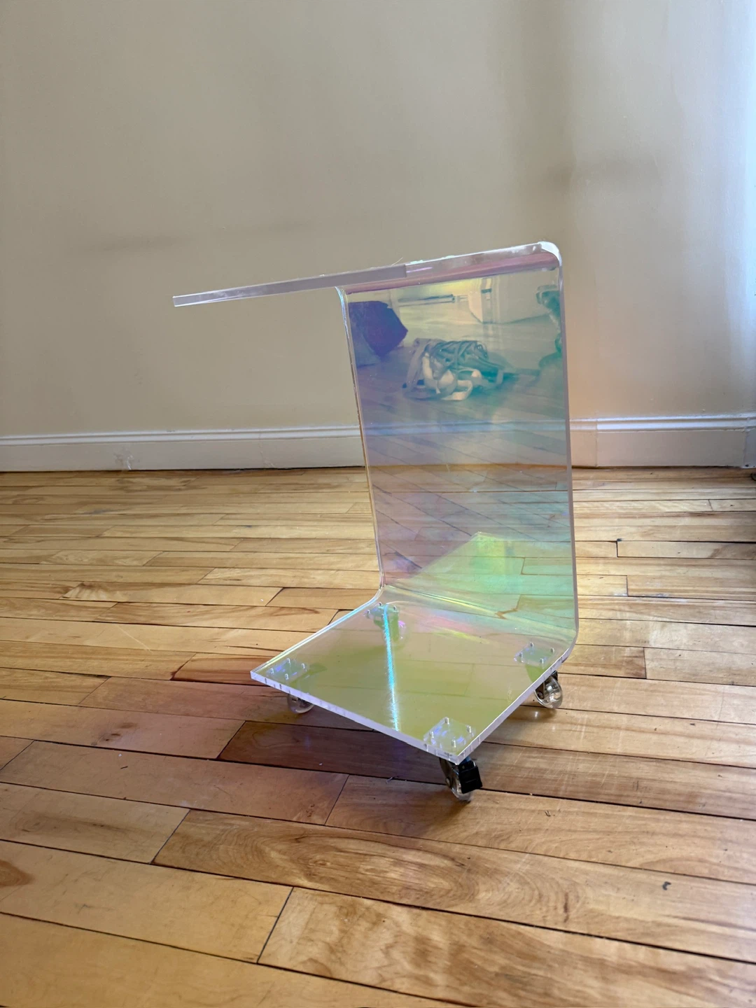 Iridescent Acrylic C-Table Accent Table - photo 3