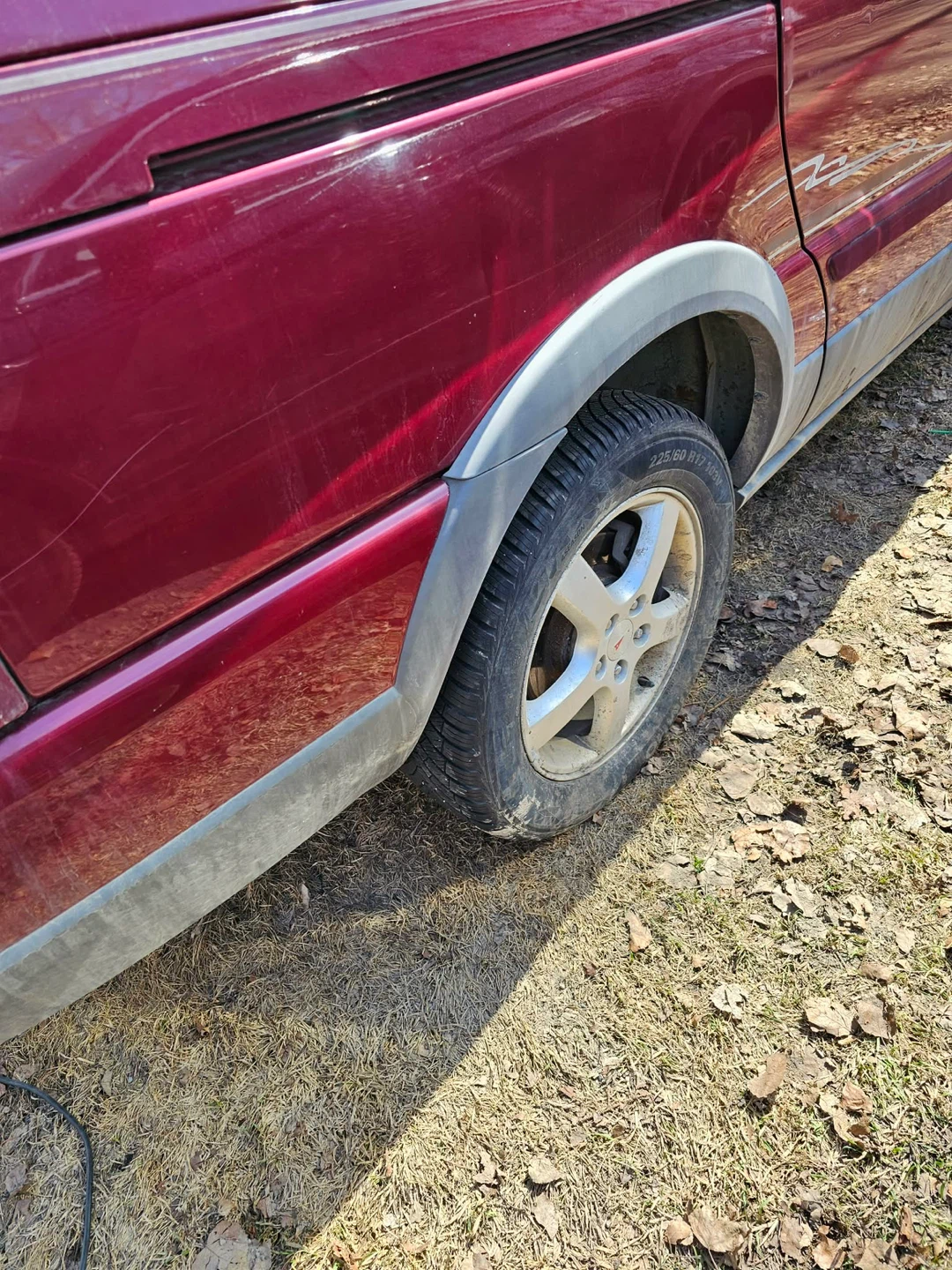 2005 Pontiac Montana SV6 Minivan - photo 2