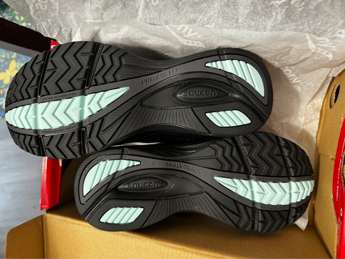 Saucony Integrity Walker 3 Women's Shoes Black - Size 6 - photo 2