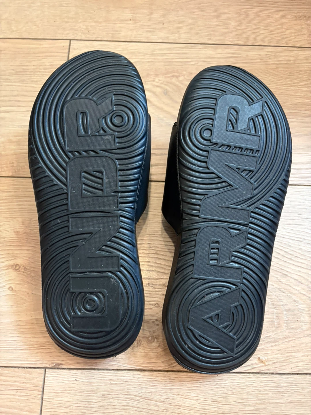 Under Armour sliders / women - photo 4
