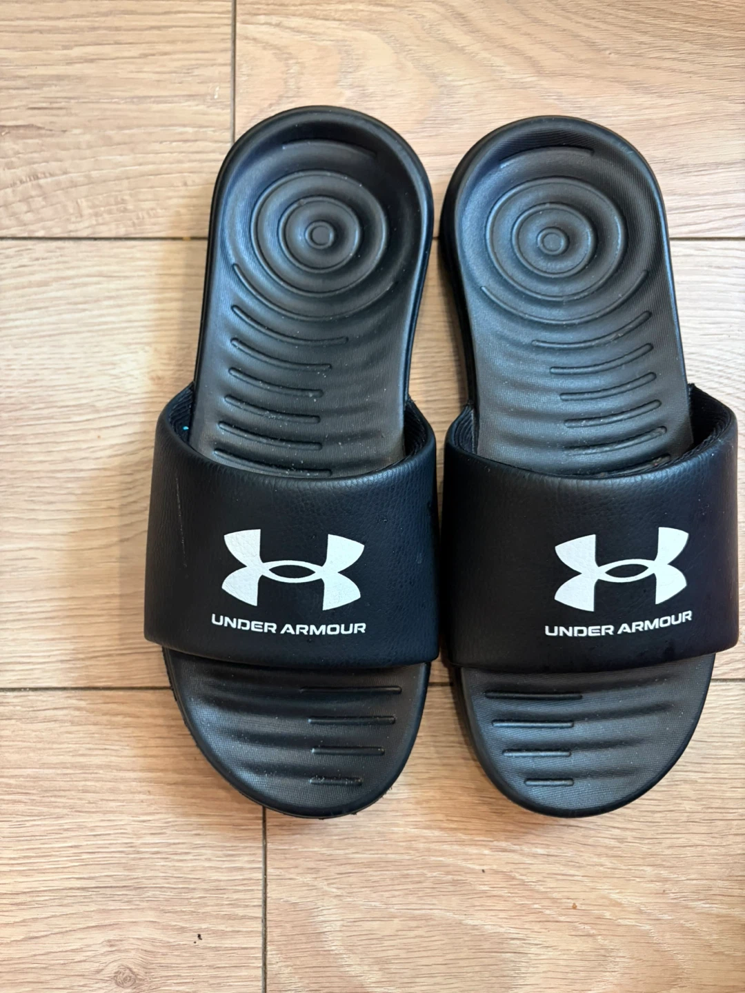 Under Armour sliders / women - photo 2