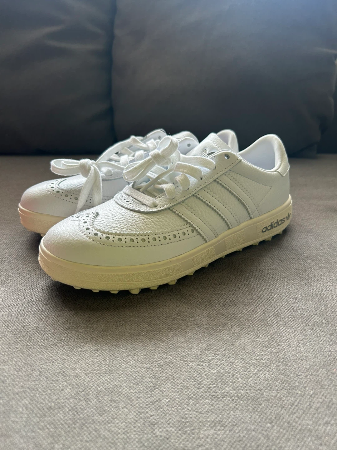 Mens/Boys Adidas CourseCup Spikeless Golf Shoes size 6