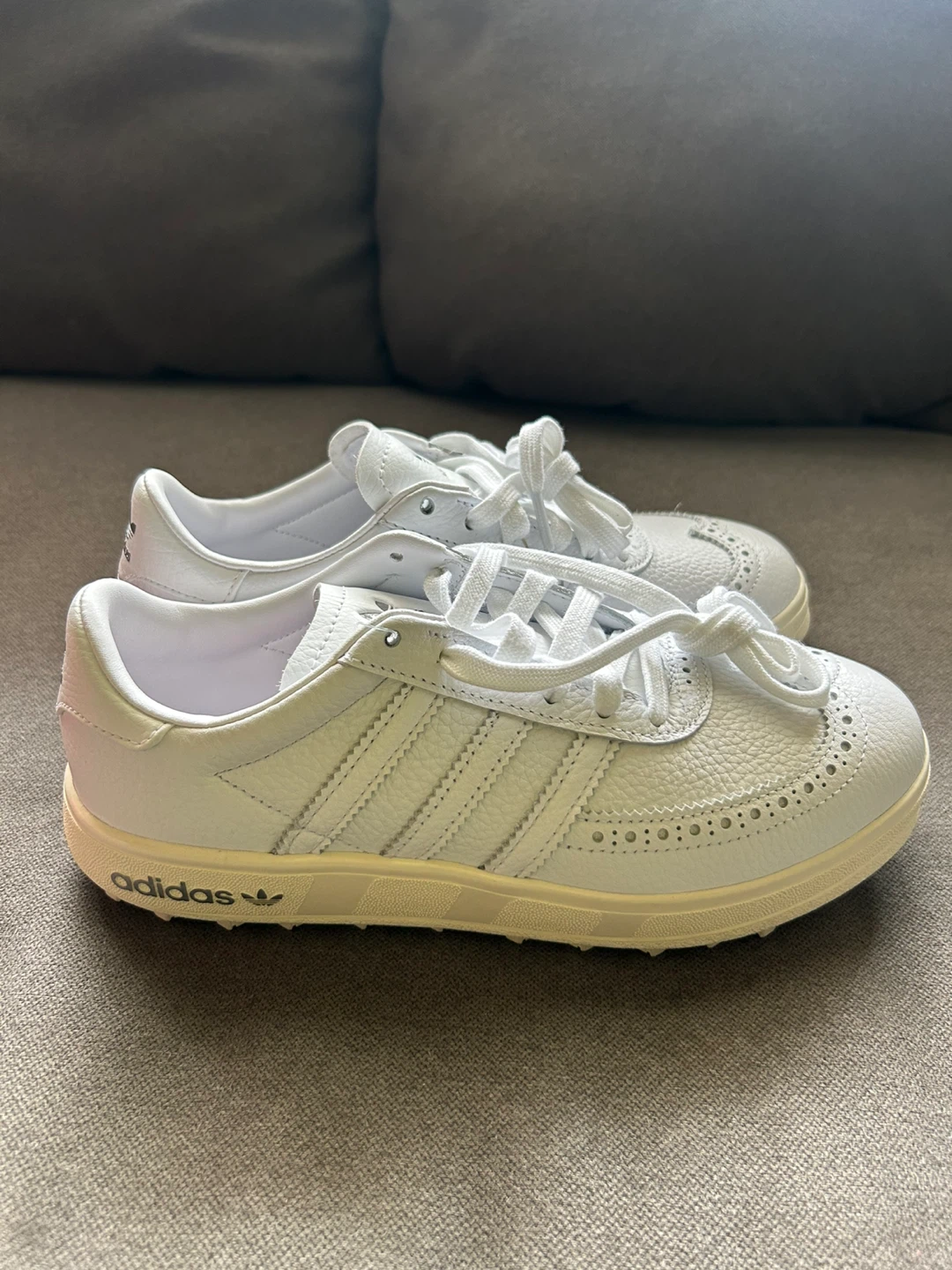 Mens/Boys Adidas CourseCup Spikeless Golf Shoes size 6 - photo 3