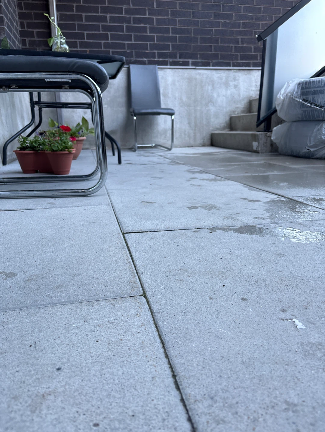 Backyard front yard house cleaning, helper guy clean up - photo 3