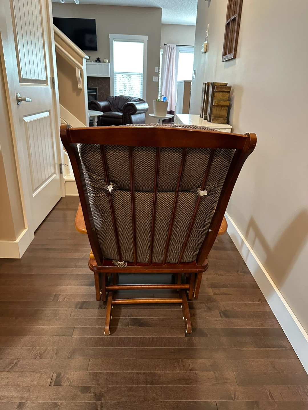 Glider Rocking Chair - photo 3