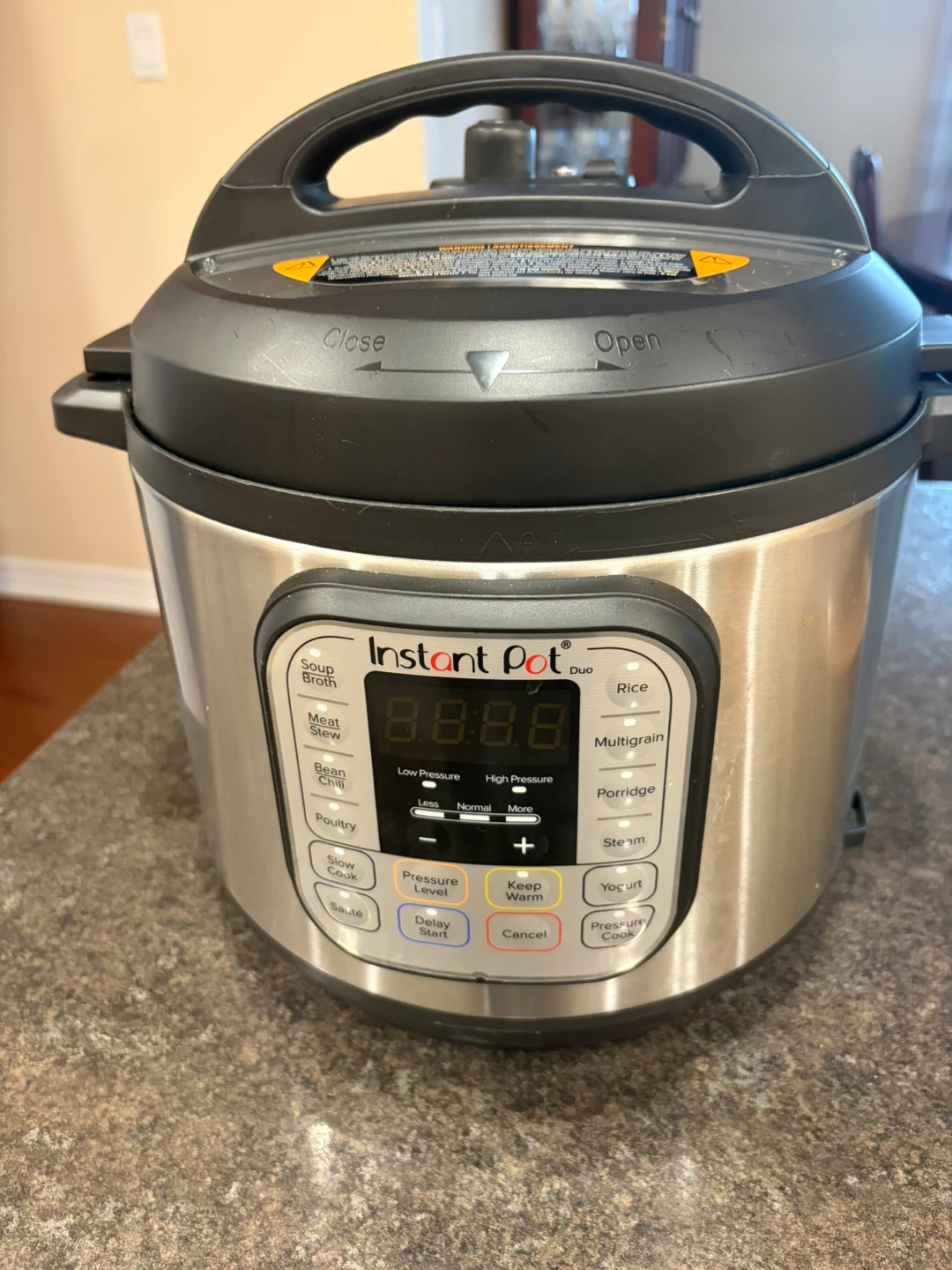Instant Pot Duo 60 v5 Electric Pressure Cooker