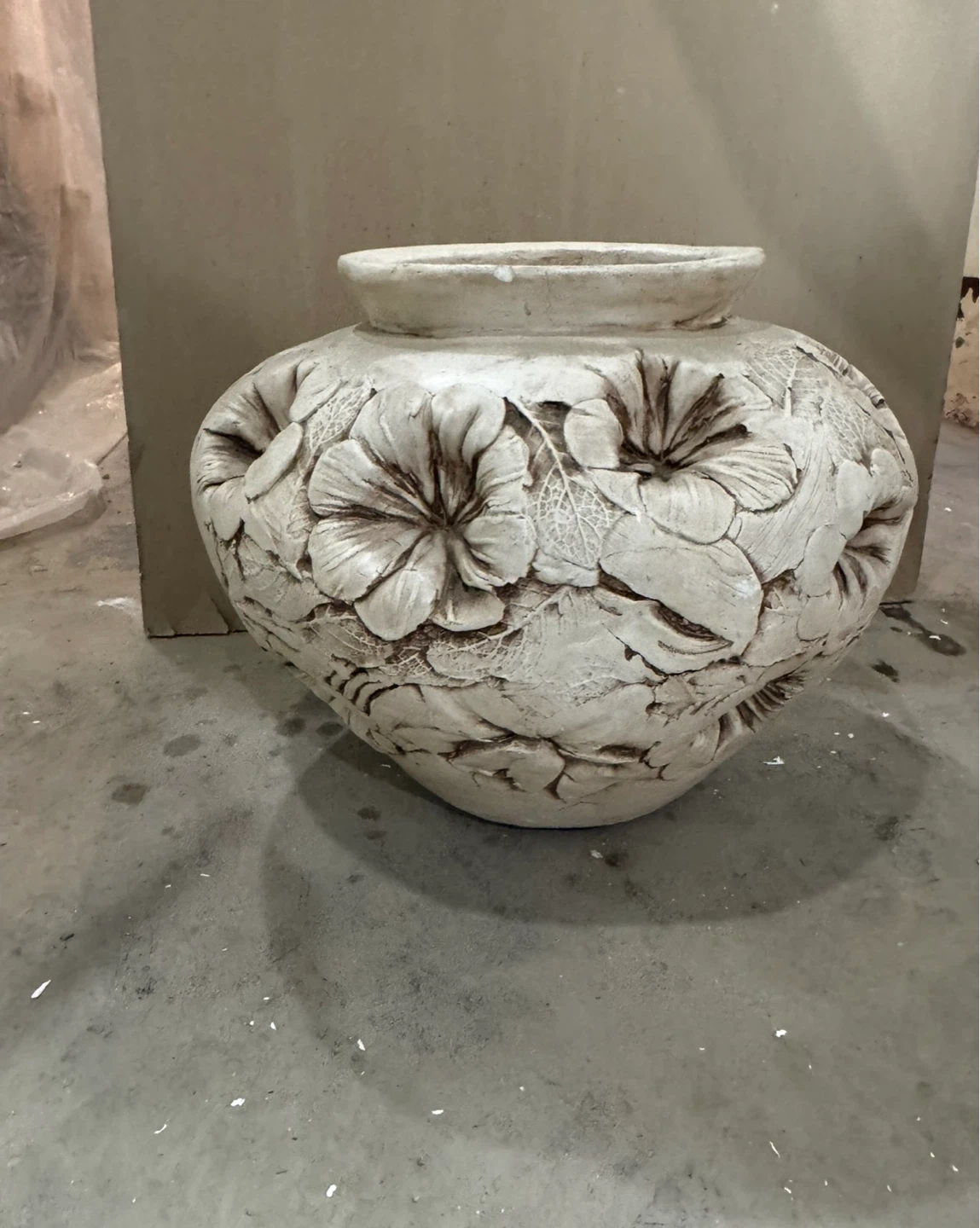 Large Decorative ceramic planter Floral Vase - photo 4