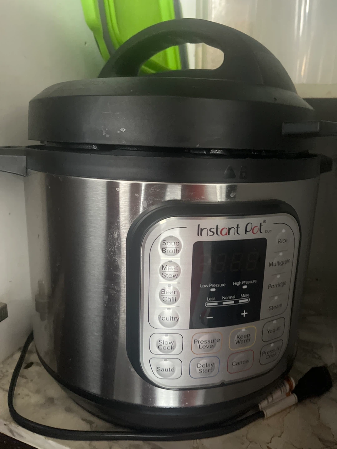 Instant Pot Duo 7-in-1 Electric Pressure Cooker