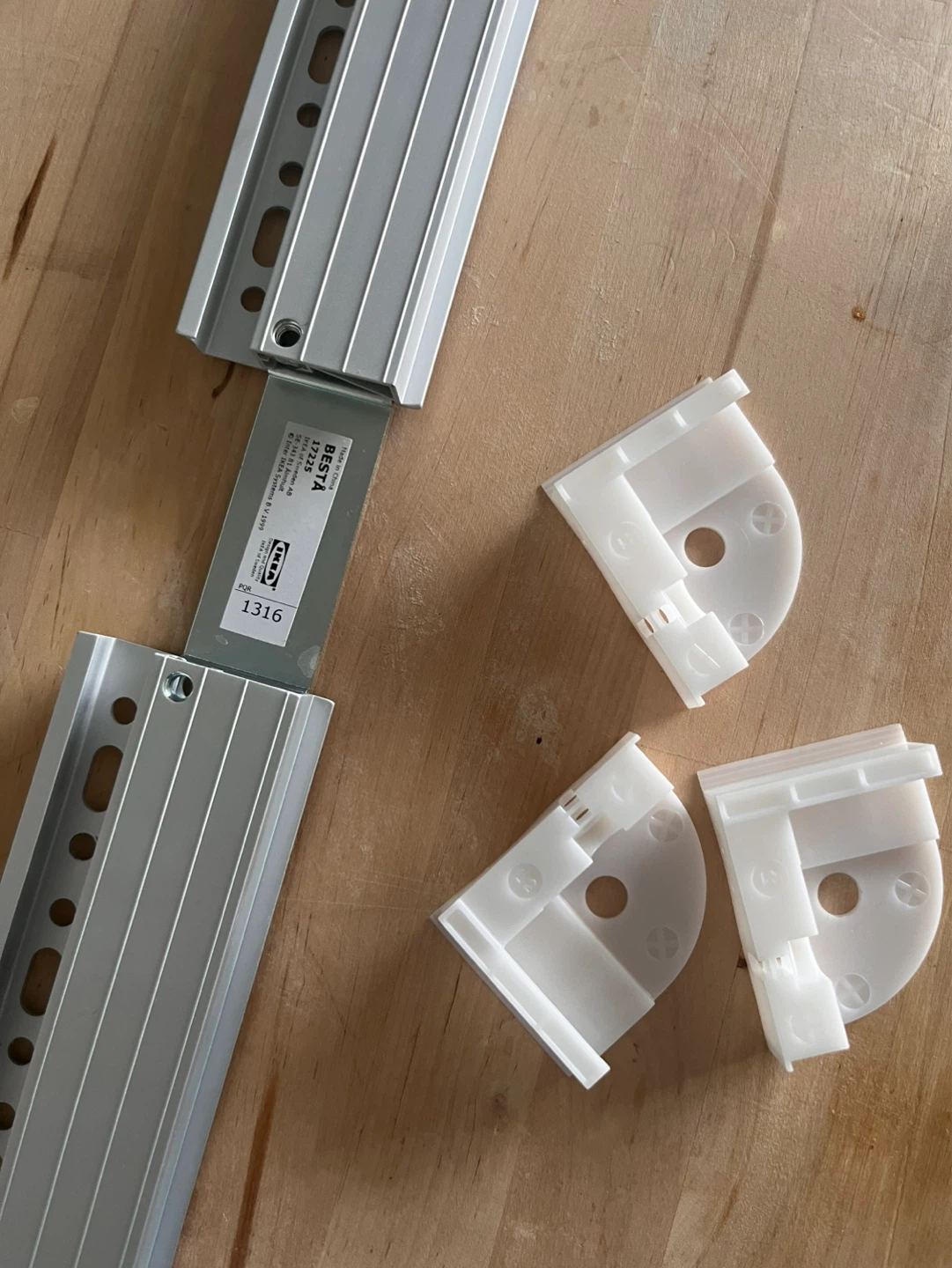 2x IKEA BESTÅ Suspension Rails & Plastic Clips (Older Version)