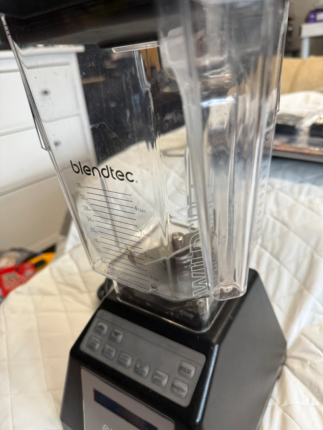 Blendtec Total Blender, Model ES3 - photo 5