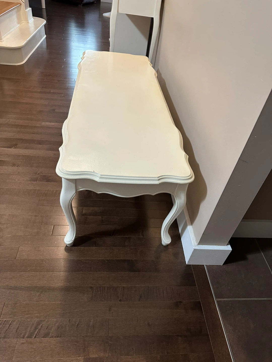 Vintage White French Provincial Style Coffee Table - photo 2