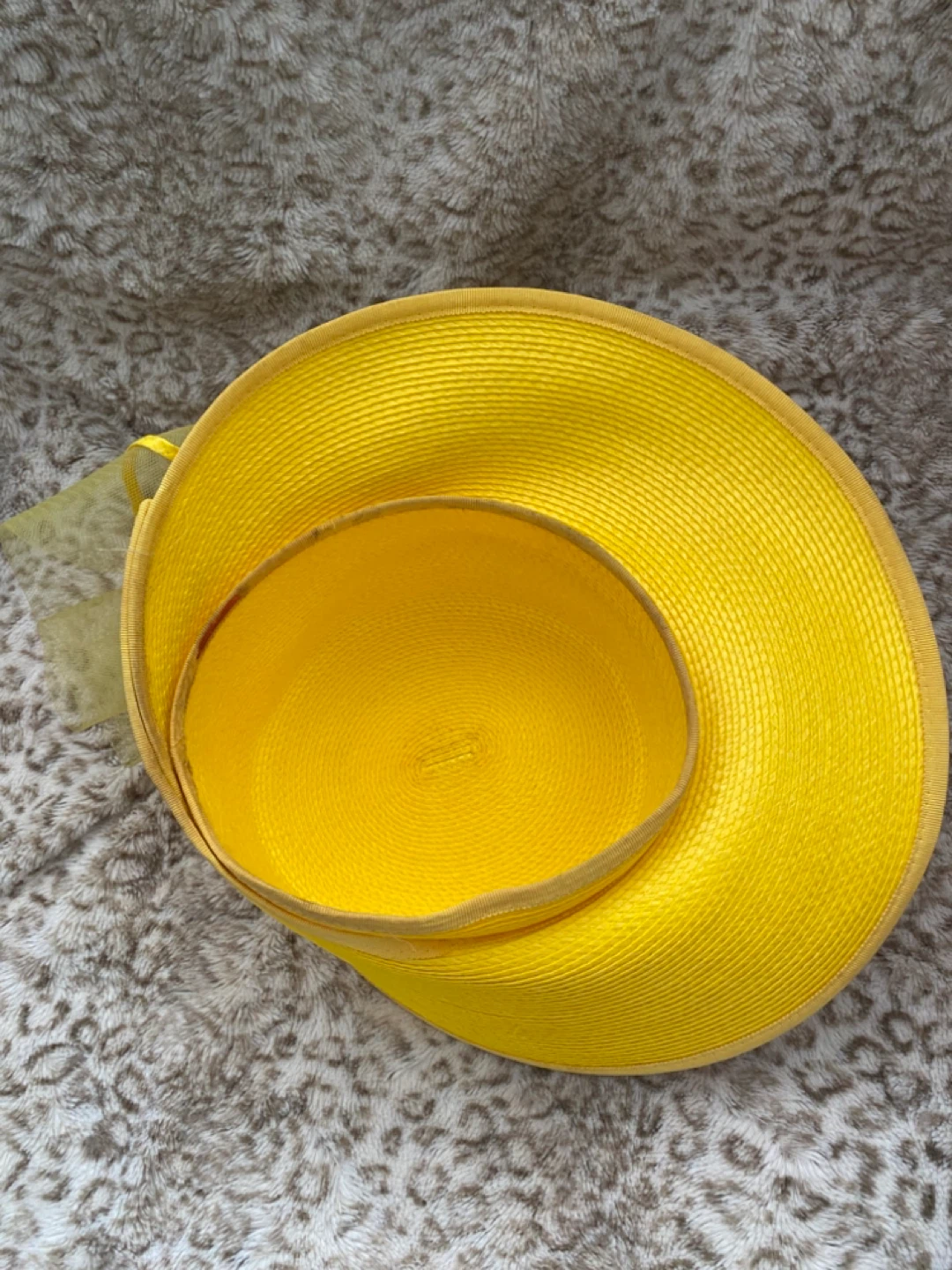 Vintage Yellow Fascinator Hat with Netting and Flower - photo 5
