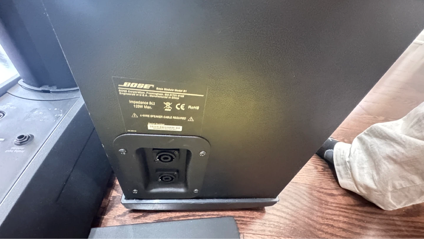 Bose L1 Model II Portable PA System with B1 Bass Module - photo 3