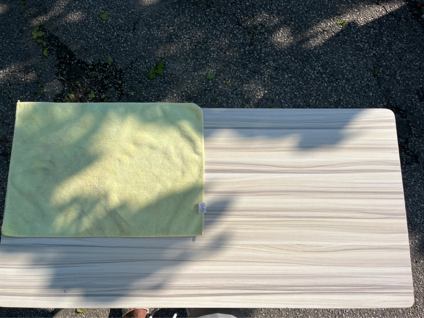 Adjustable Rolling Bedside Table - photo 3