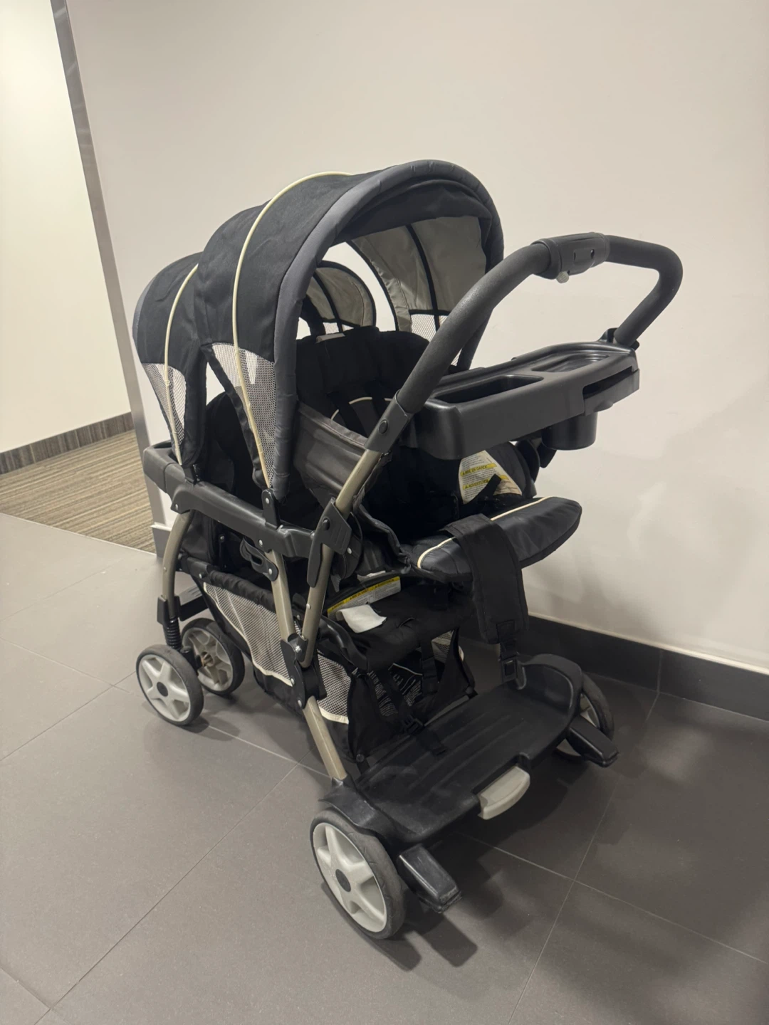 Like New Barley Used Graco Ready to Grow Double Stroller - photo 2