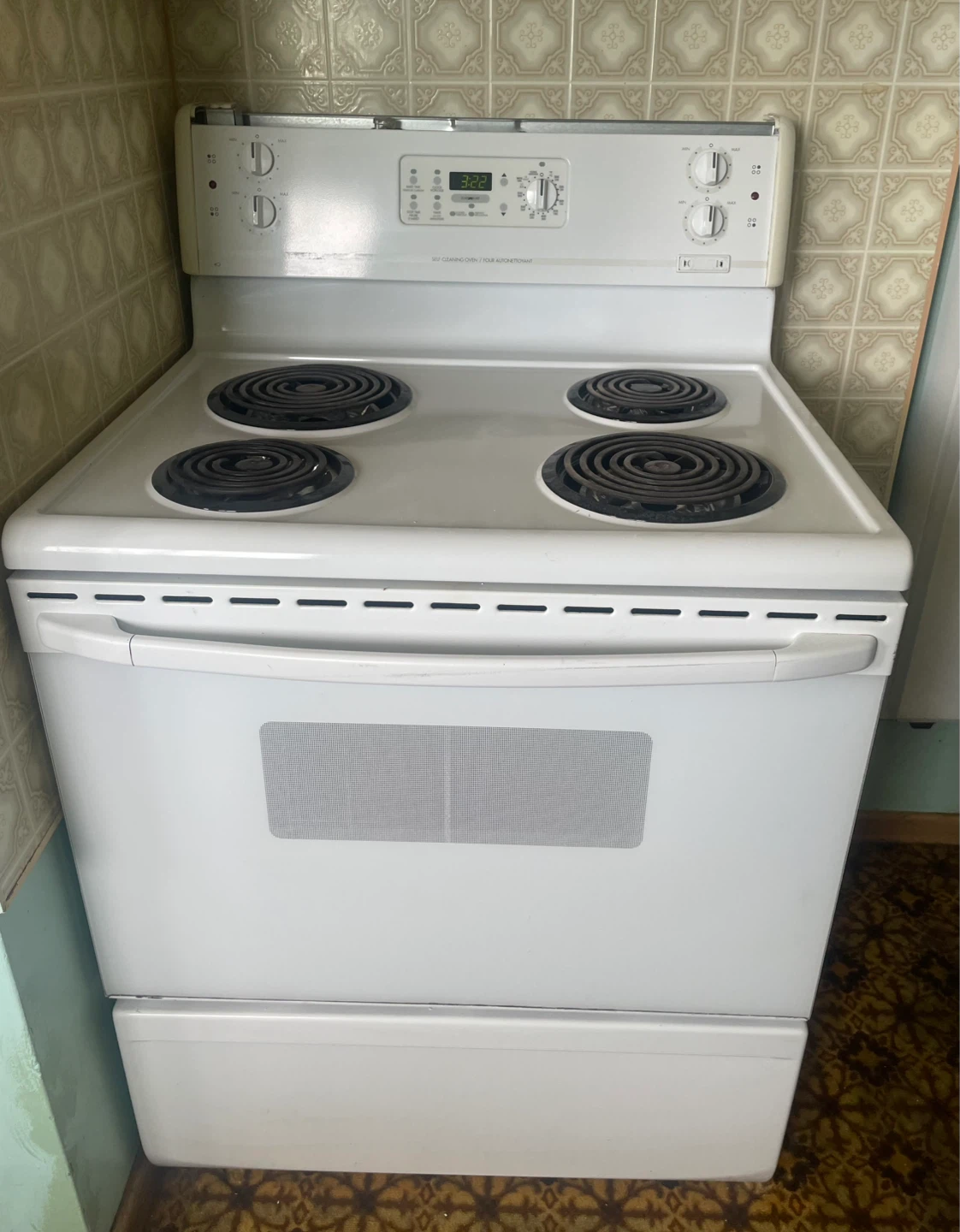 White Electric Stove with Oven