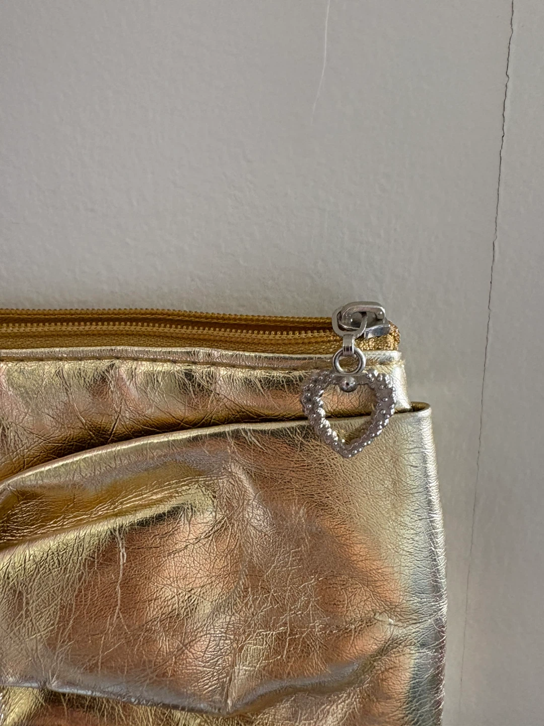 Gold Bow Clutch Bag with Heart Charm - photo 3