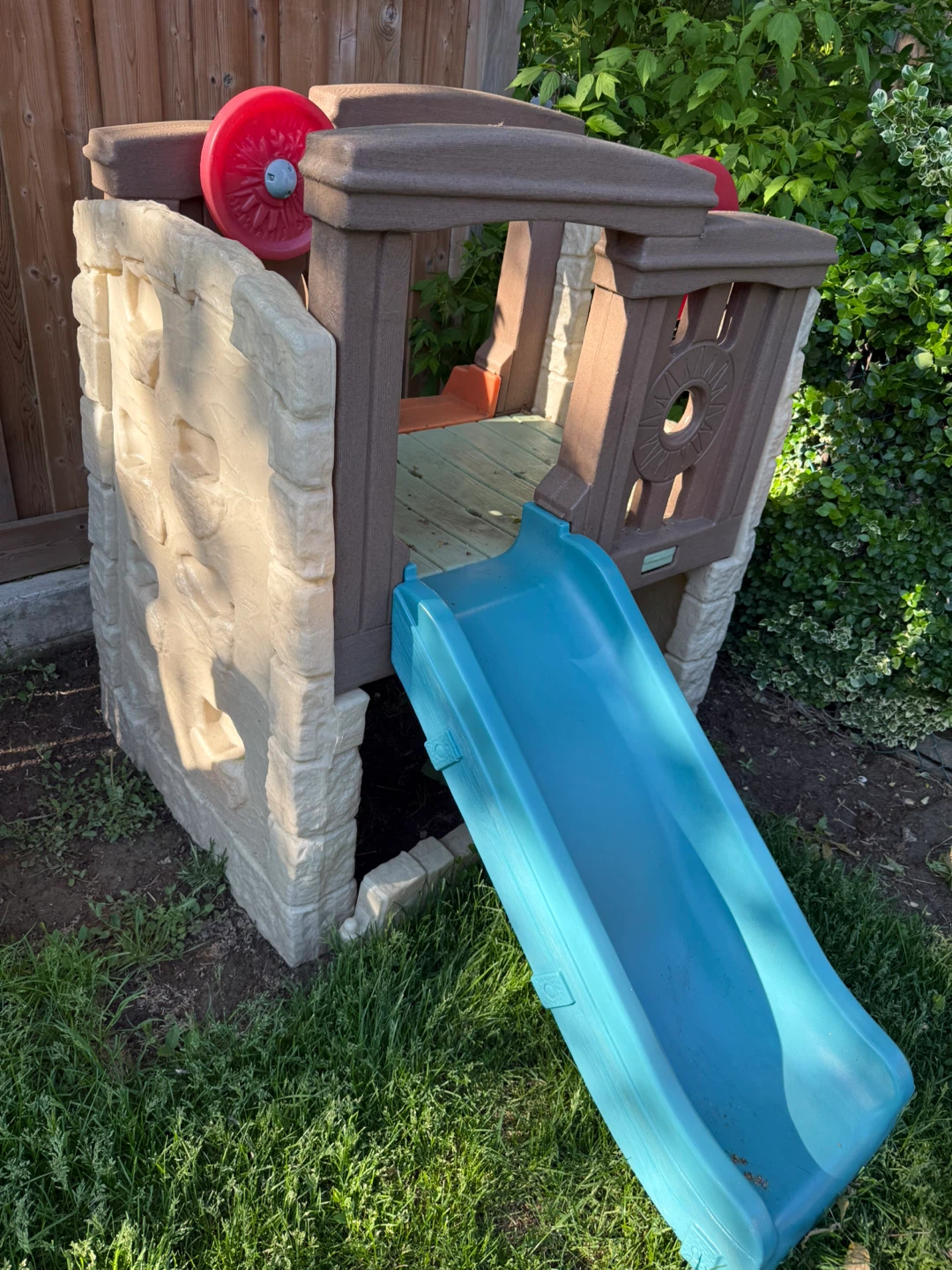 Kids Outdoor Play Structure with Slide