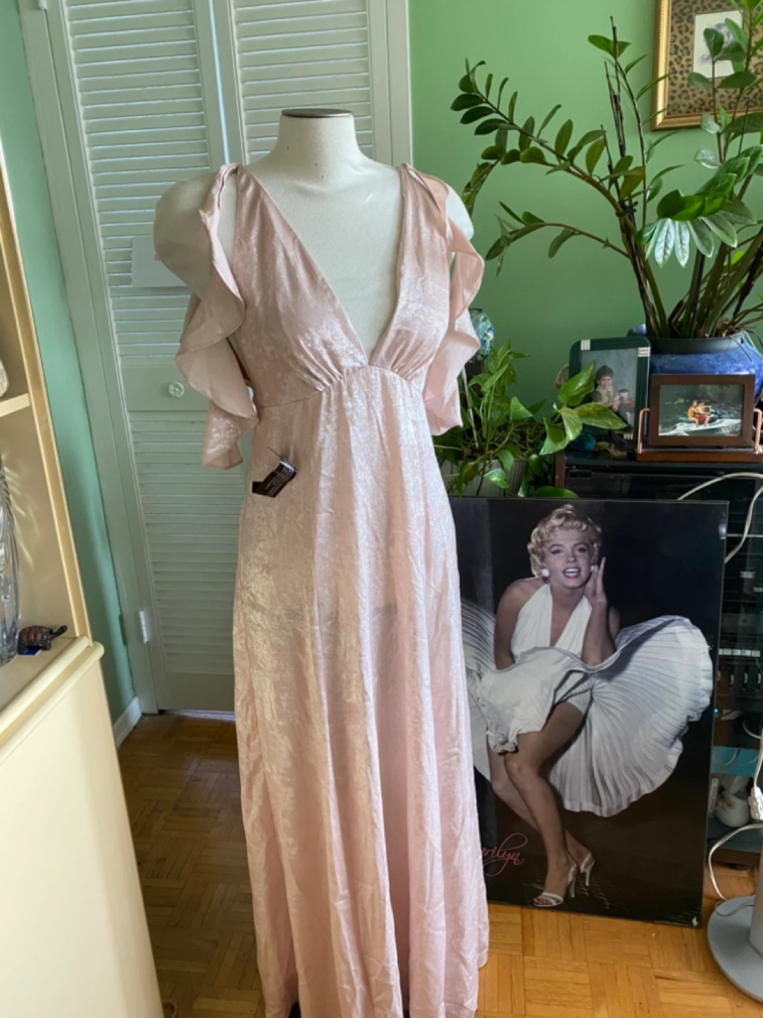 Light Pink Maxi Dress with Ruffle Sleeves