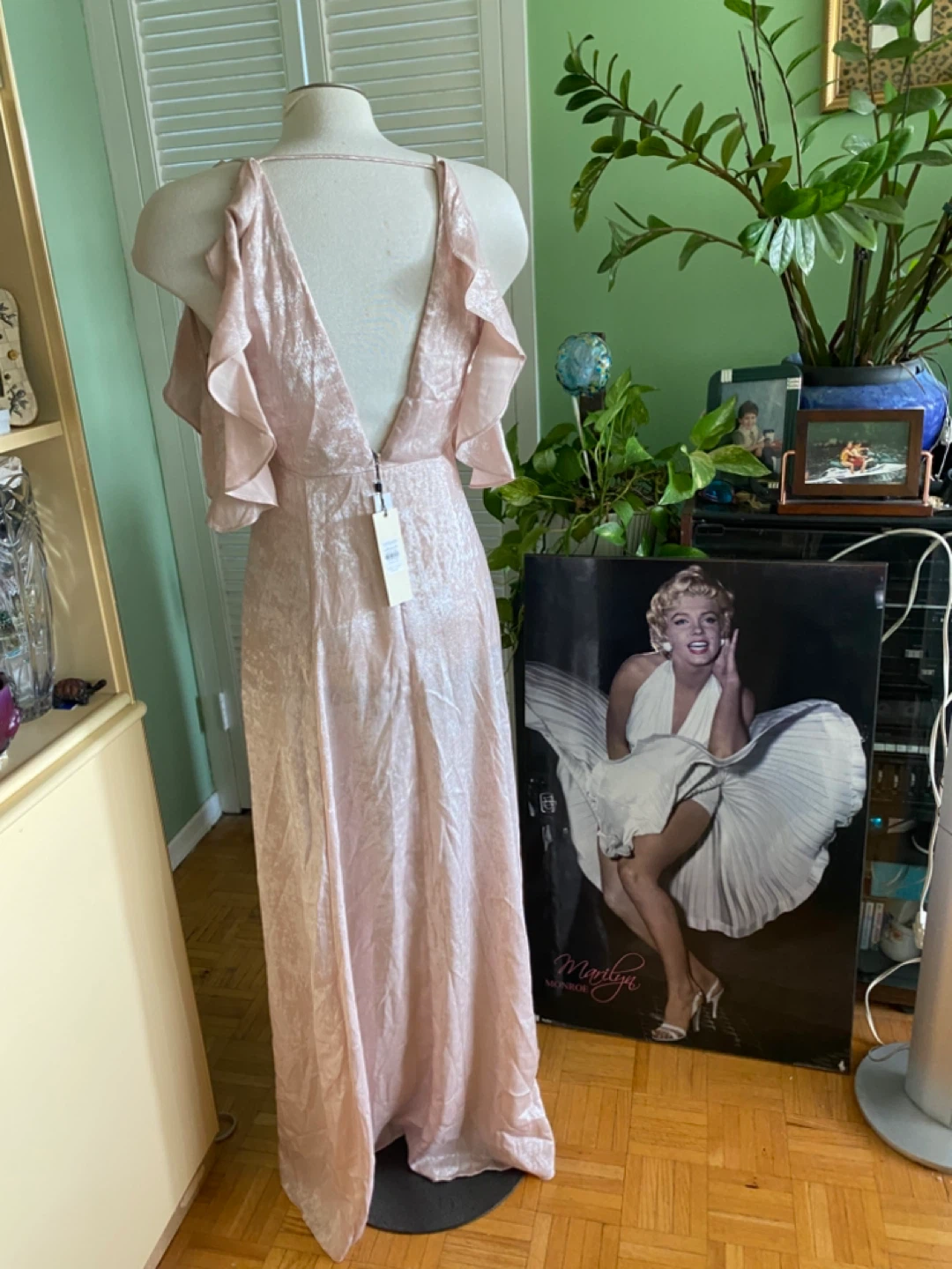 Light Pink Maxi Dress with Ruffle Sleeves - photo 5