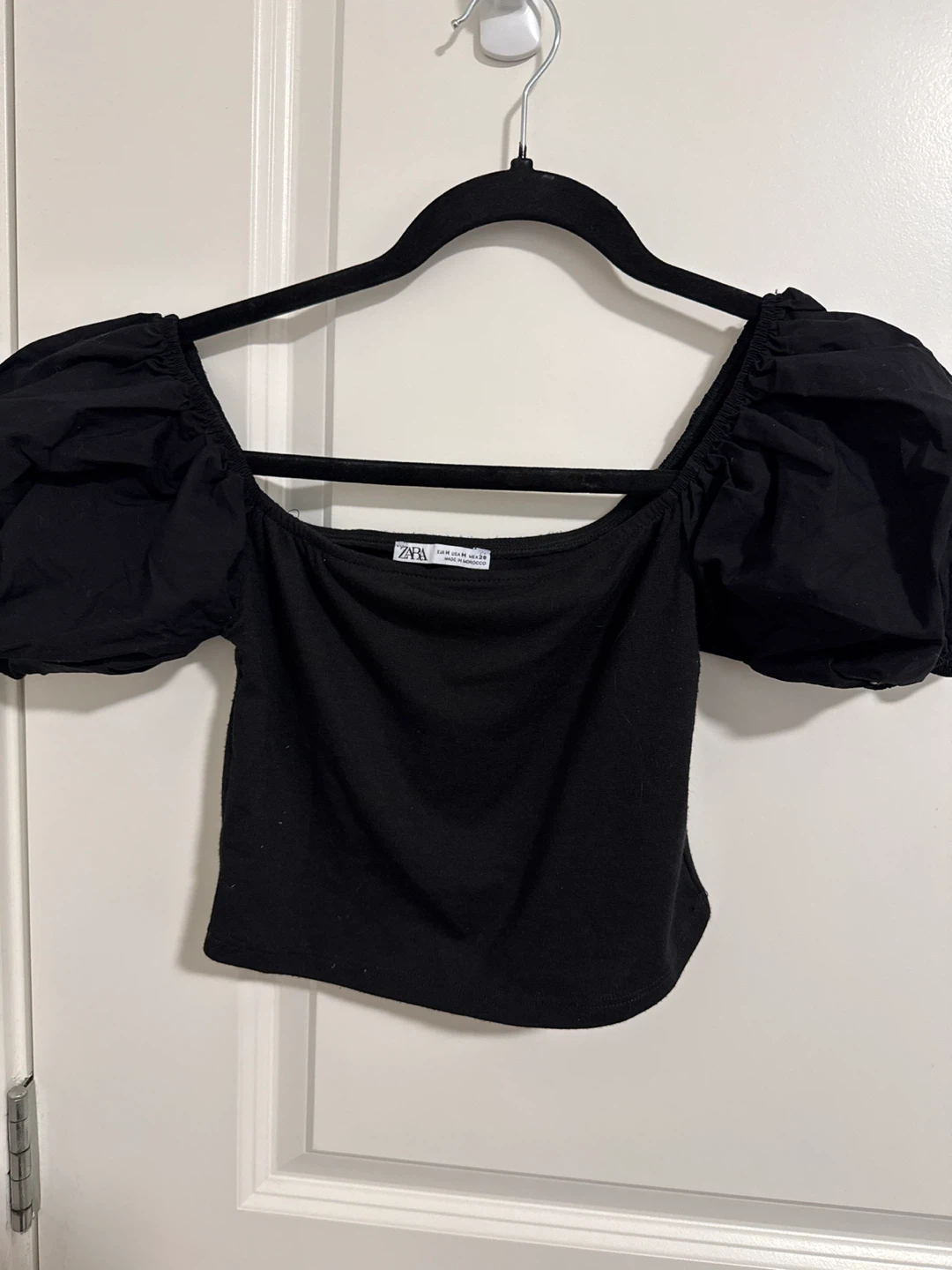 Medium- Black Zara Puff Sleeve Square Neck Crop Top