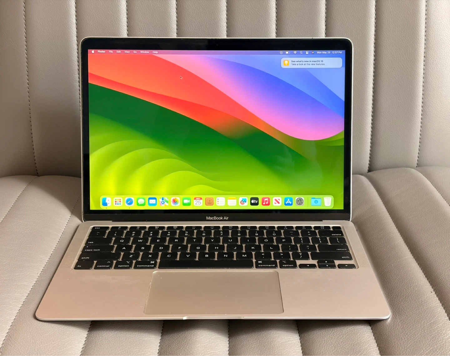 MacBook Air (Retina, 13-inch, 2020) — 250GB / i3 / 8GB