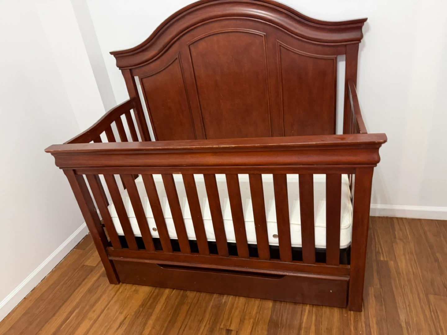 Wooden Convertible Crib - photo 3