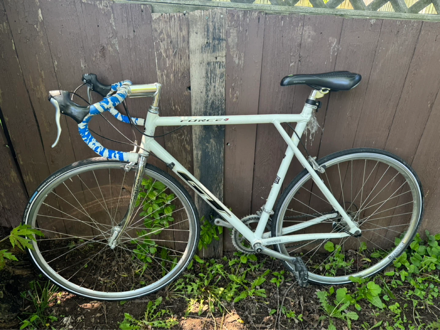 GT Force 4 Road Bike - White