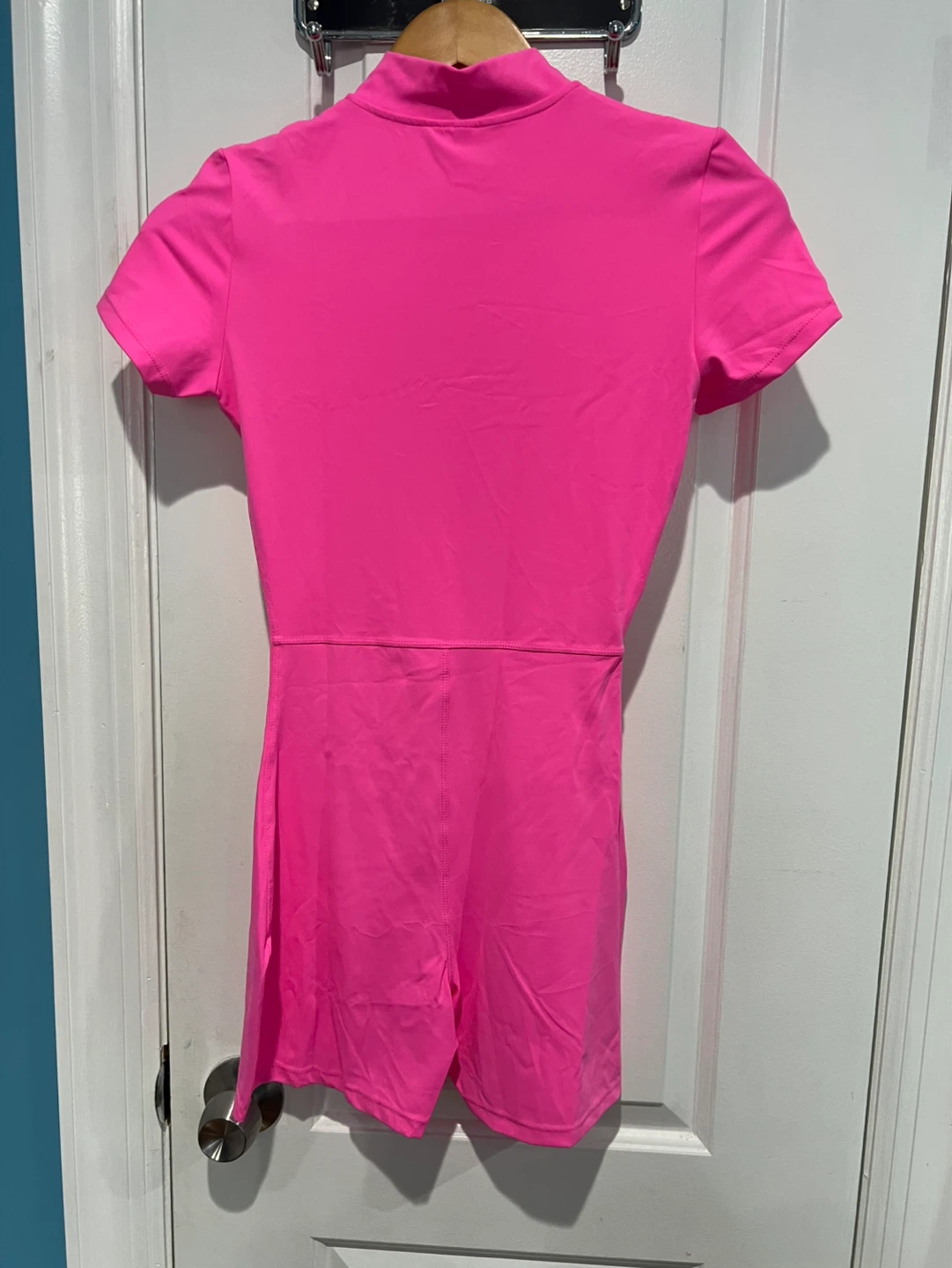 Bright Pink Short Sleeve Zipper Romper - Size M - photo 2