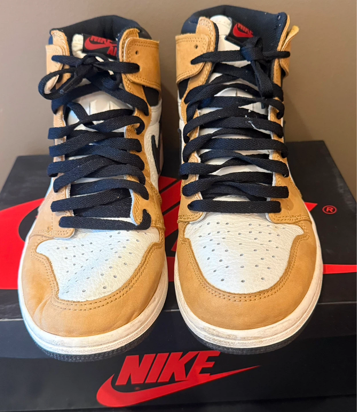Nike Air Jordan 1  Sneakers Size 9.5/Authentic! - photo 4