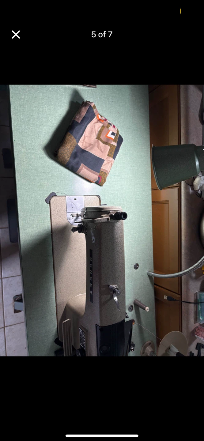 Consew Model 230RB Industrial Sewing Machine - photo 2