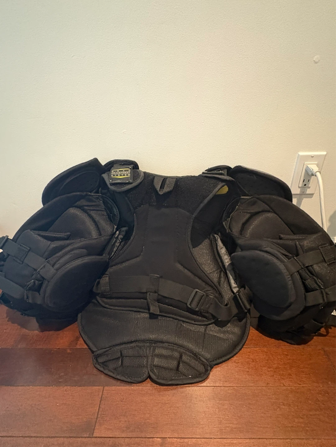 Bauer Supreme S29 Chest Protector - Size Intermediate Medium - photo 3