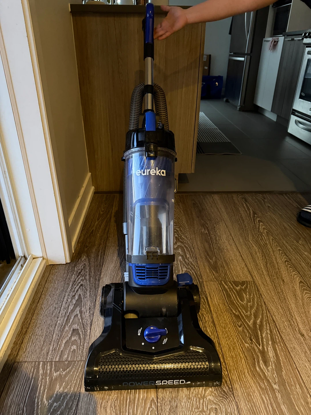 Eureka PowerSpeed Upright Vacuum Cleaner NEU280