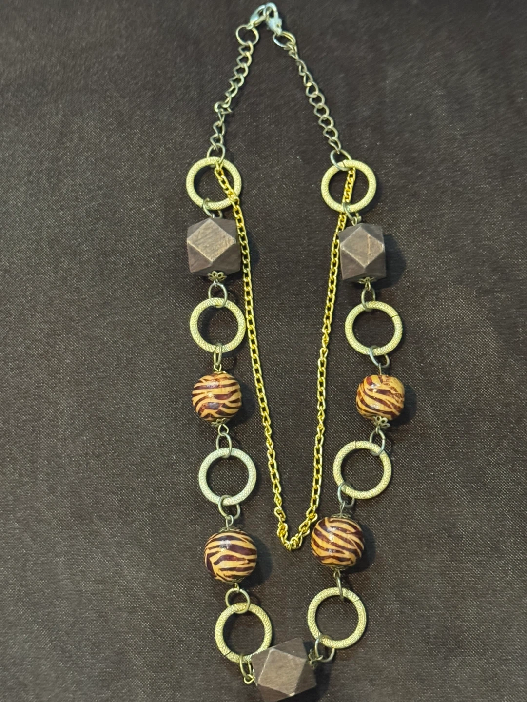 Beaded Necklace with Gold Chain