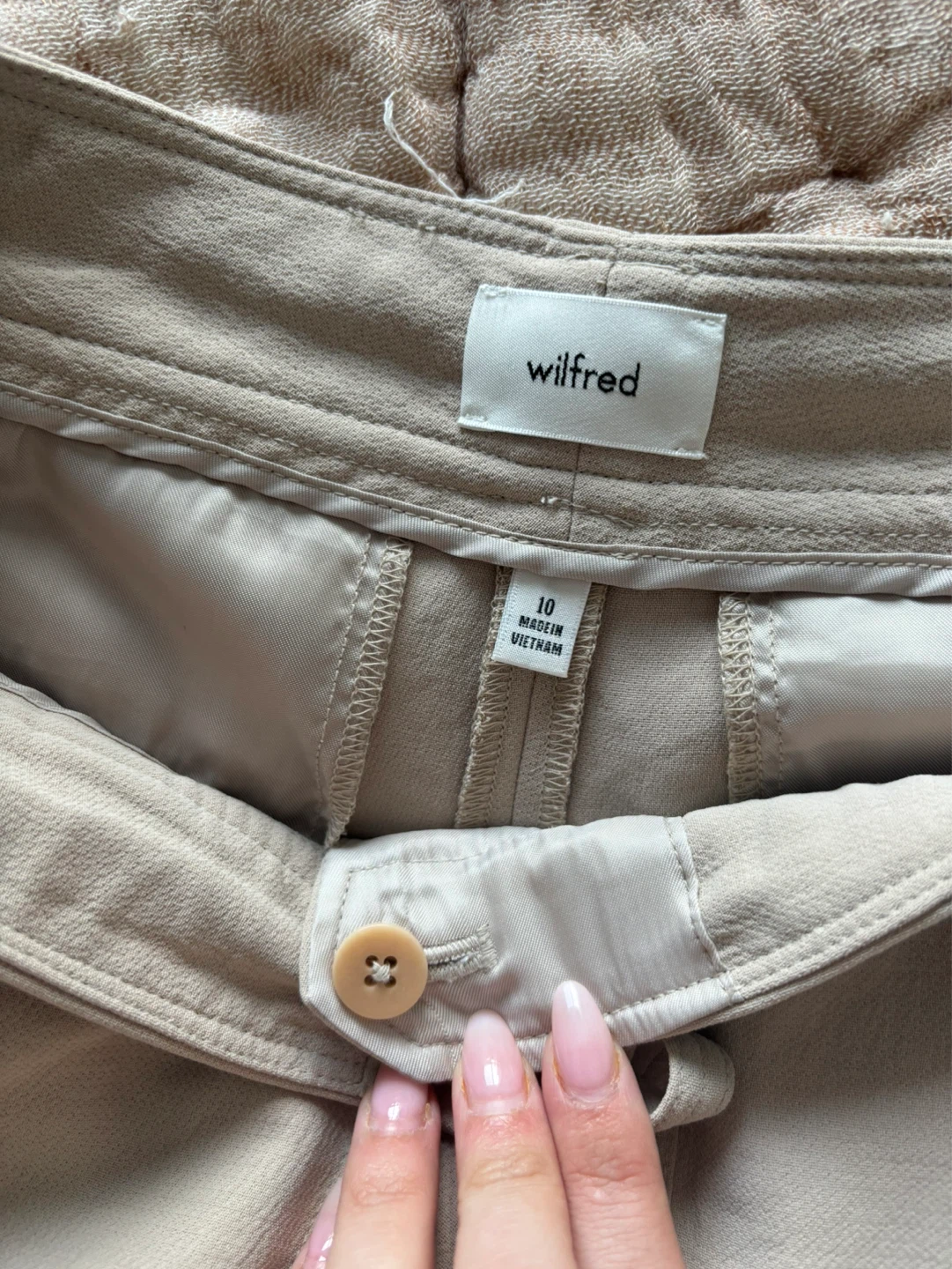 Wilfred Beige Cargo Pants Size 10 - photo 3