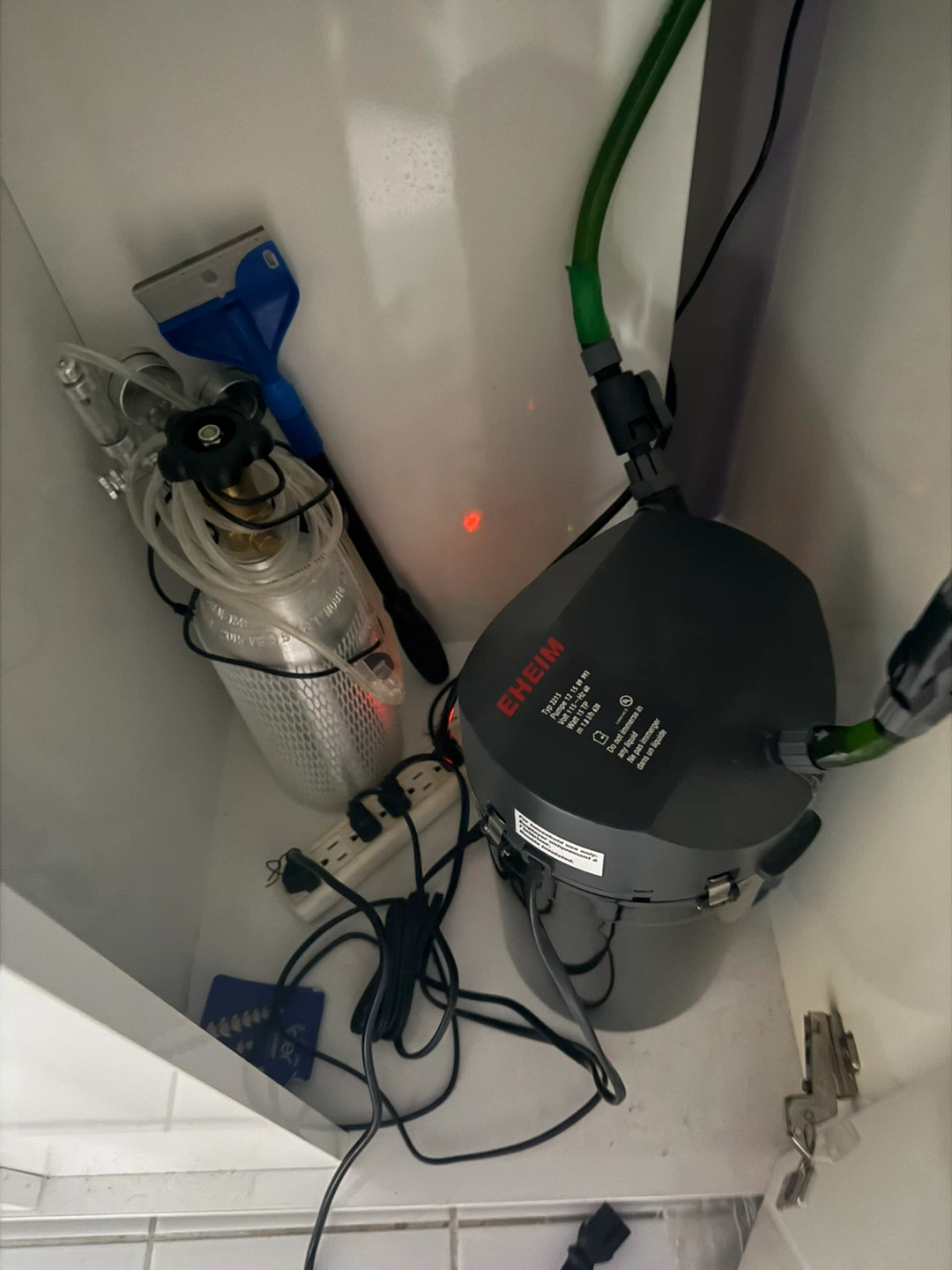 Eheim Aquarium Filter & Tank Setup - photo 2