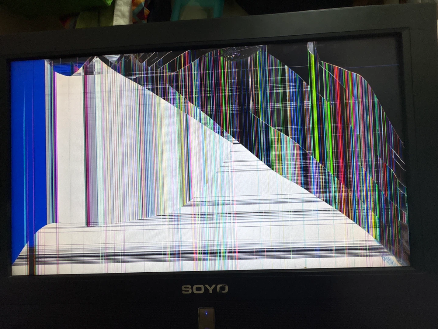 Broken SOYO Monitor Screen