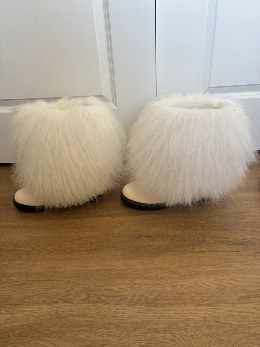 White fur Boots - photo 3