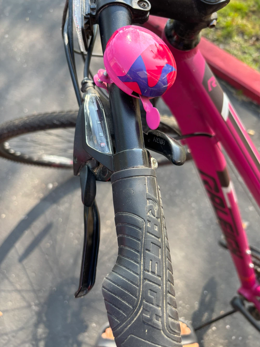 Raleigh Pink Hybrid Bike - photo 2