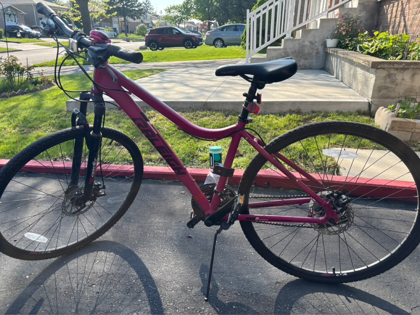Raleigh Pink Hybrid Bike - photo 4
