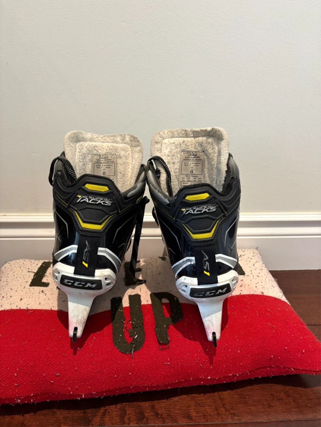 CCM Super Tacks Goalie Skates - Size 8 - photo 4