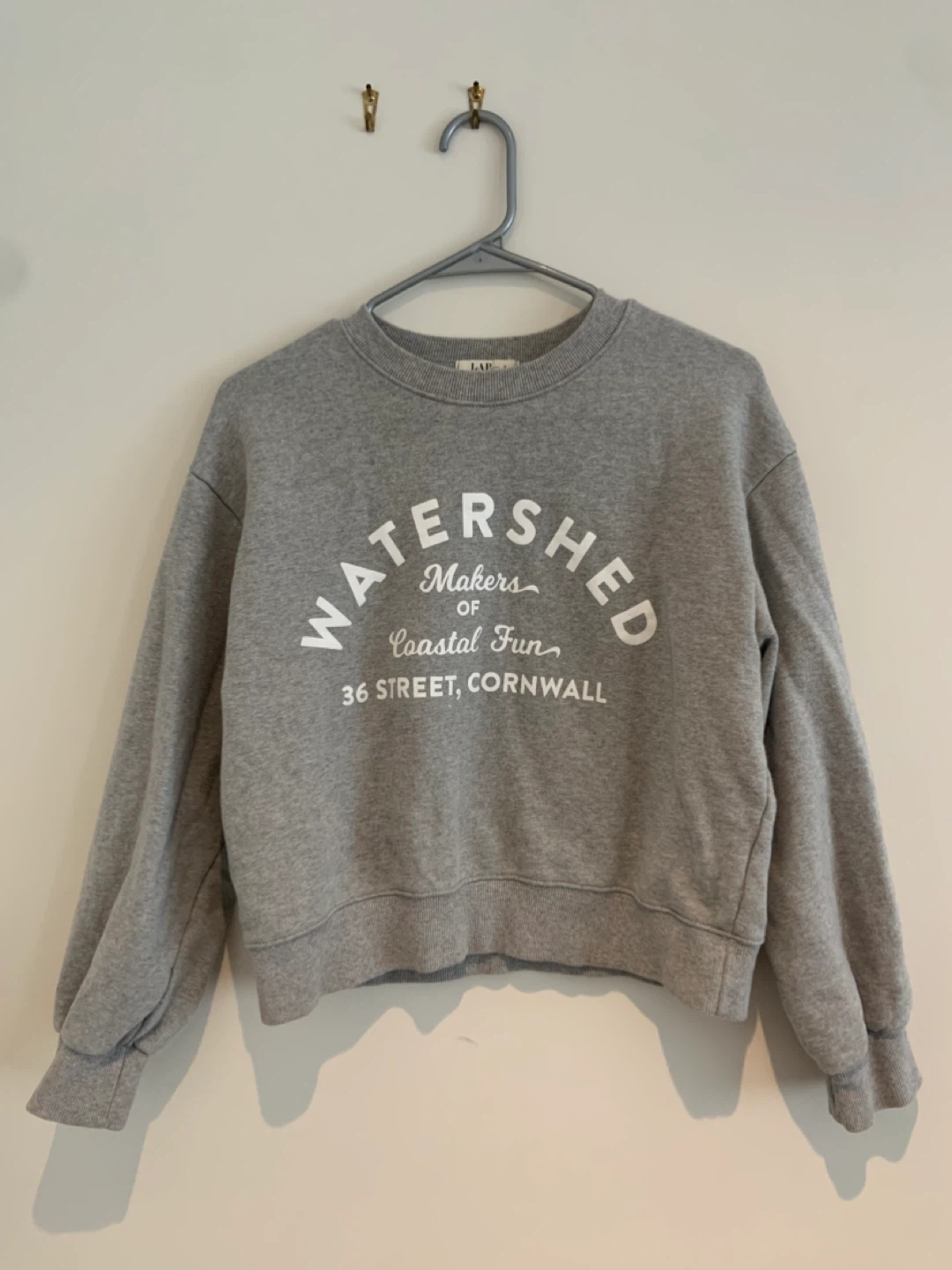 Sweatshirt